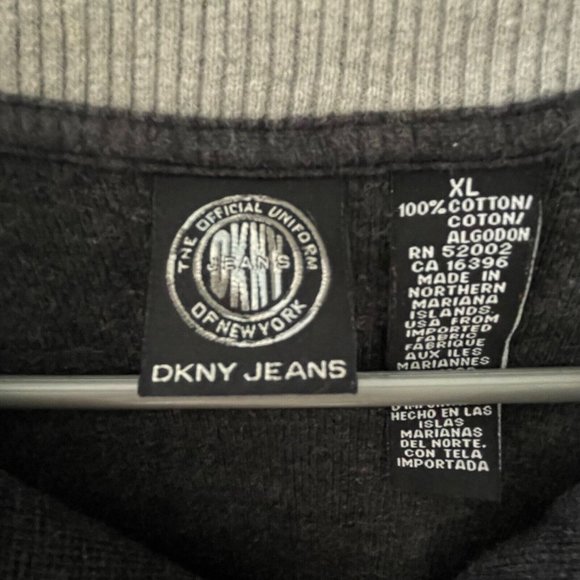 Vintage DKNY Men Pullover Sweater Made in Northern Mariana Island - Picture 5 of 5